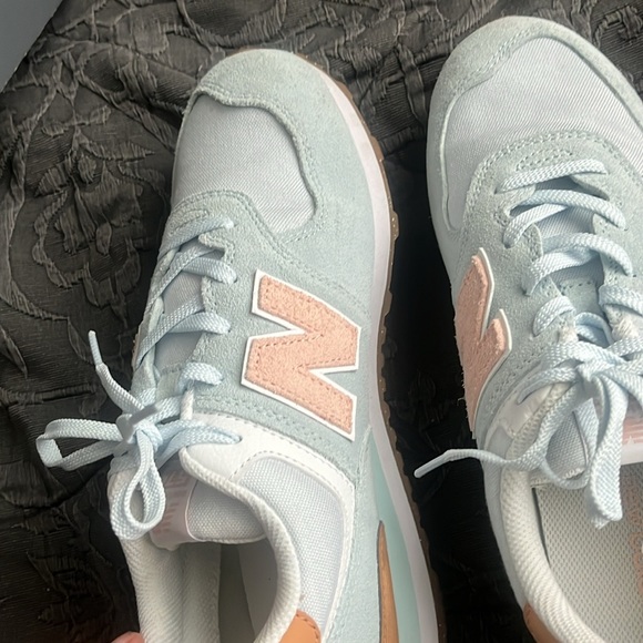 New balance size 7Y(9W) - Picture 4 of 4